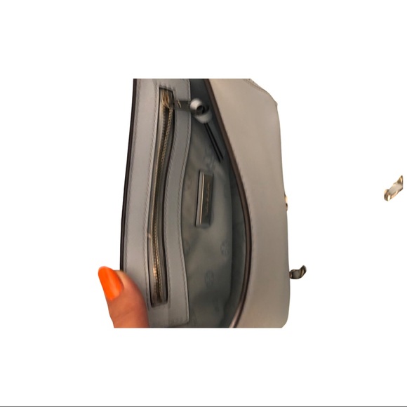 πππHost Pick 12/27/21πππ Tory Burch Robinson Crossbody Bag - Picture 9 of 9